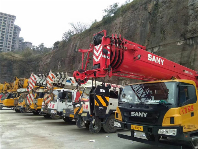 和平县吊车出租按什么计费？台班费、单次费、里程费怎么算？